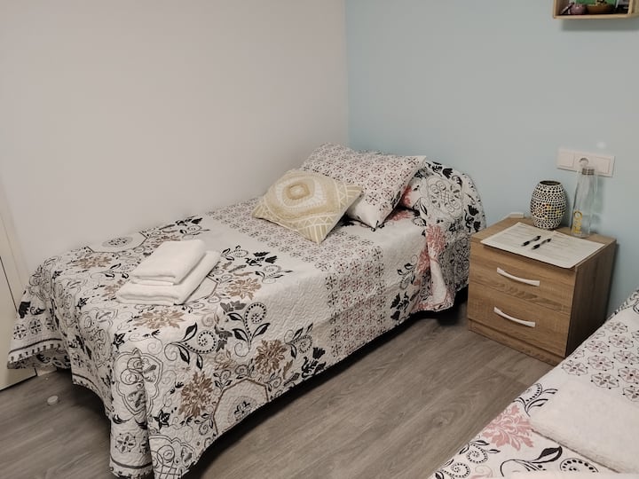 27e3bdf0-1169-44bd-bcaa-c1311ee13078